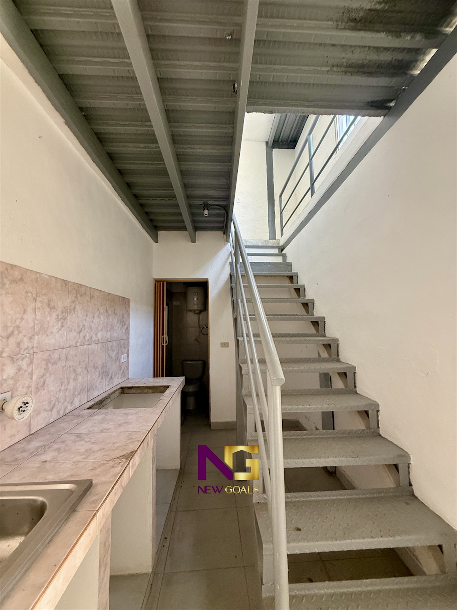 En-venta-Galpon-Comercial-en-ubicacion-estrategica-G-001-2