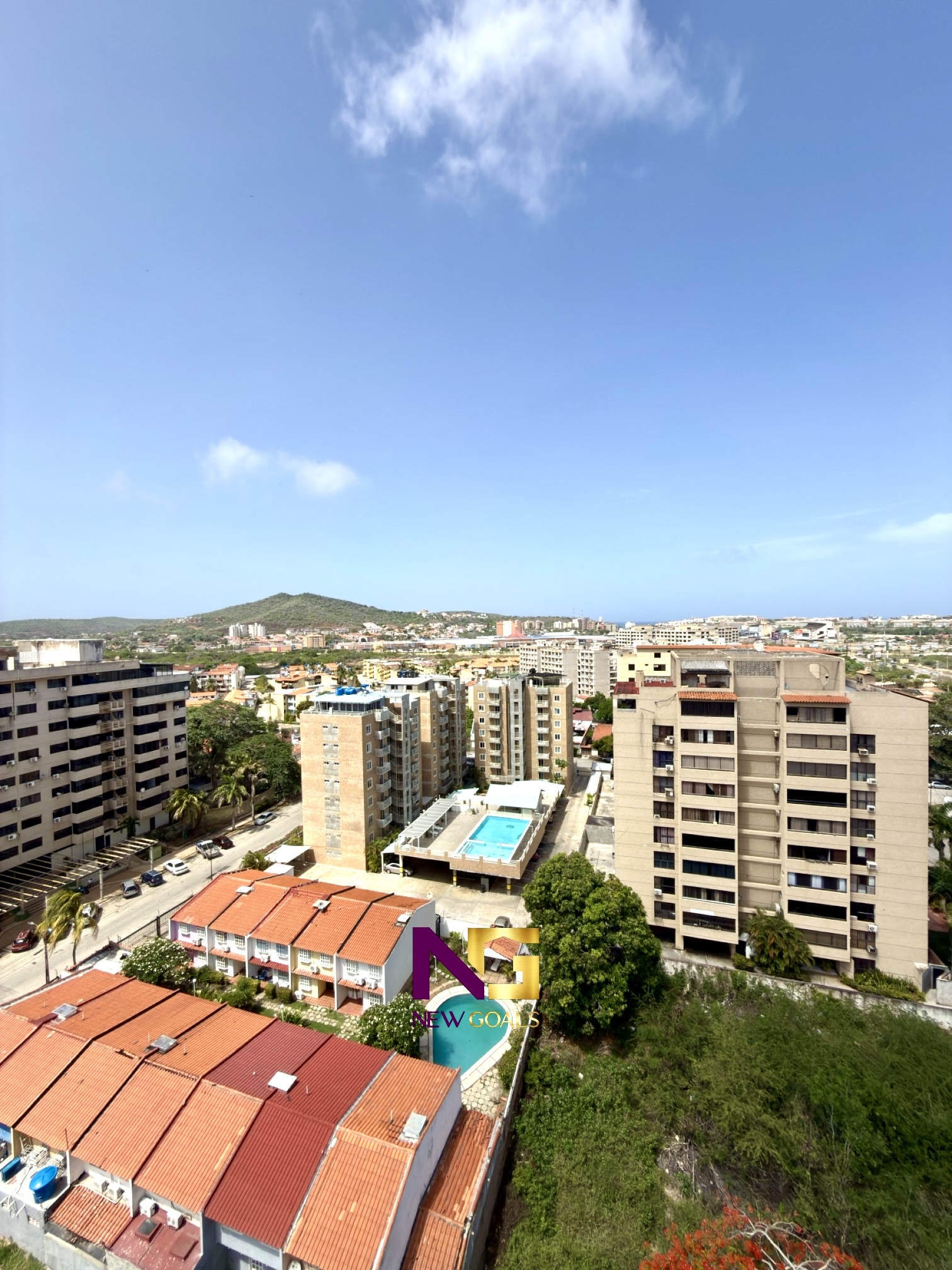 En-venta-PH-en-Urbanizacion-Jorge-Coll-Guatacare-Park-3