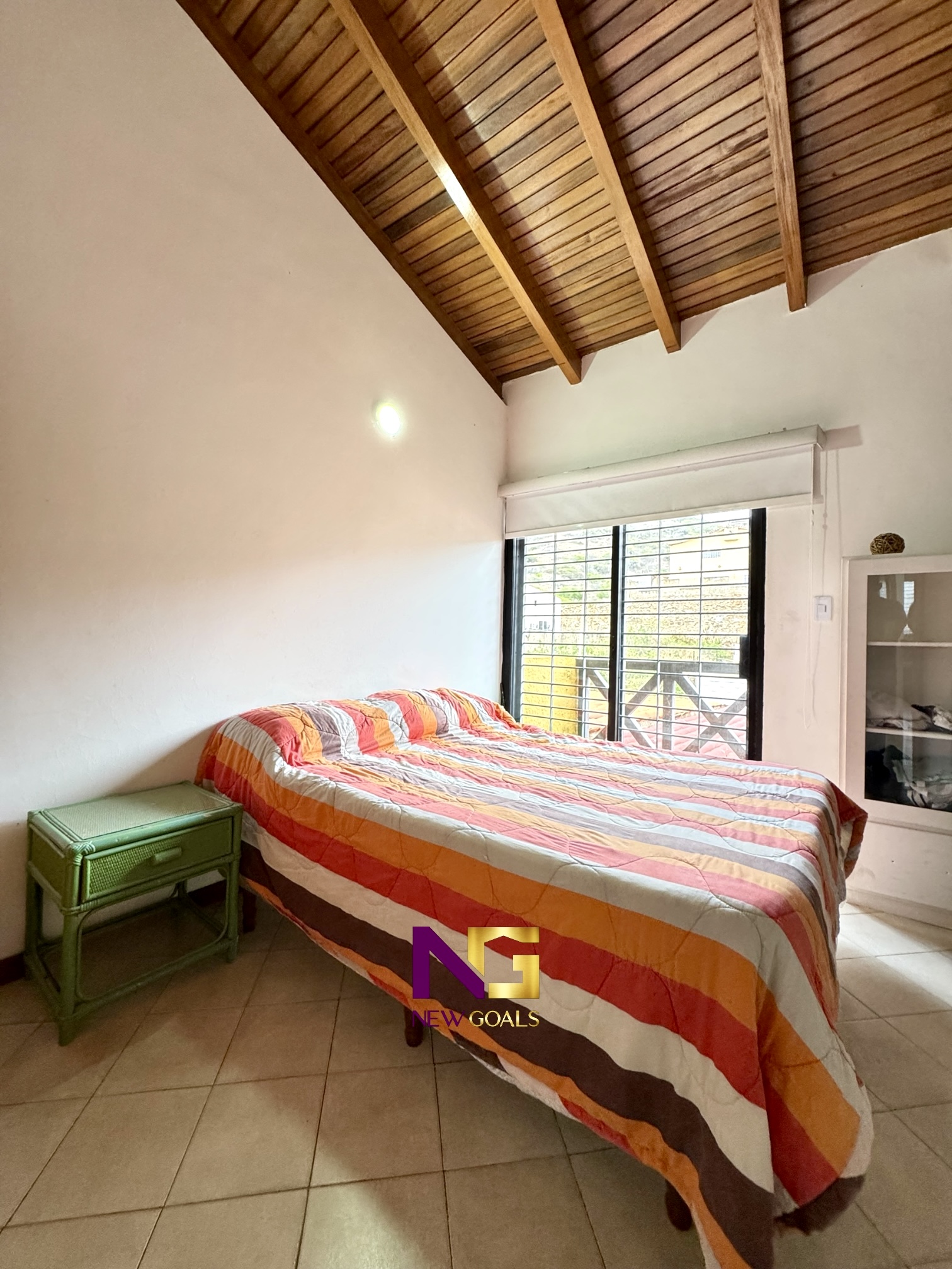 En-venta-TH-en-Paraiso-Country-Isla-de-Margarita-1