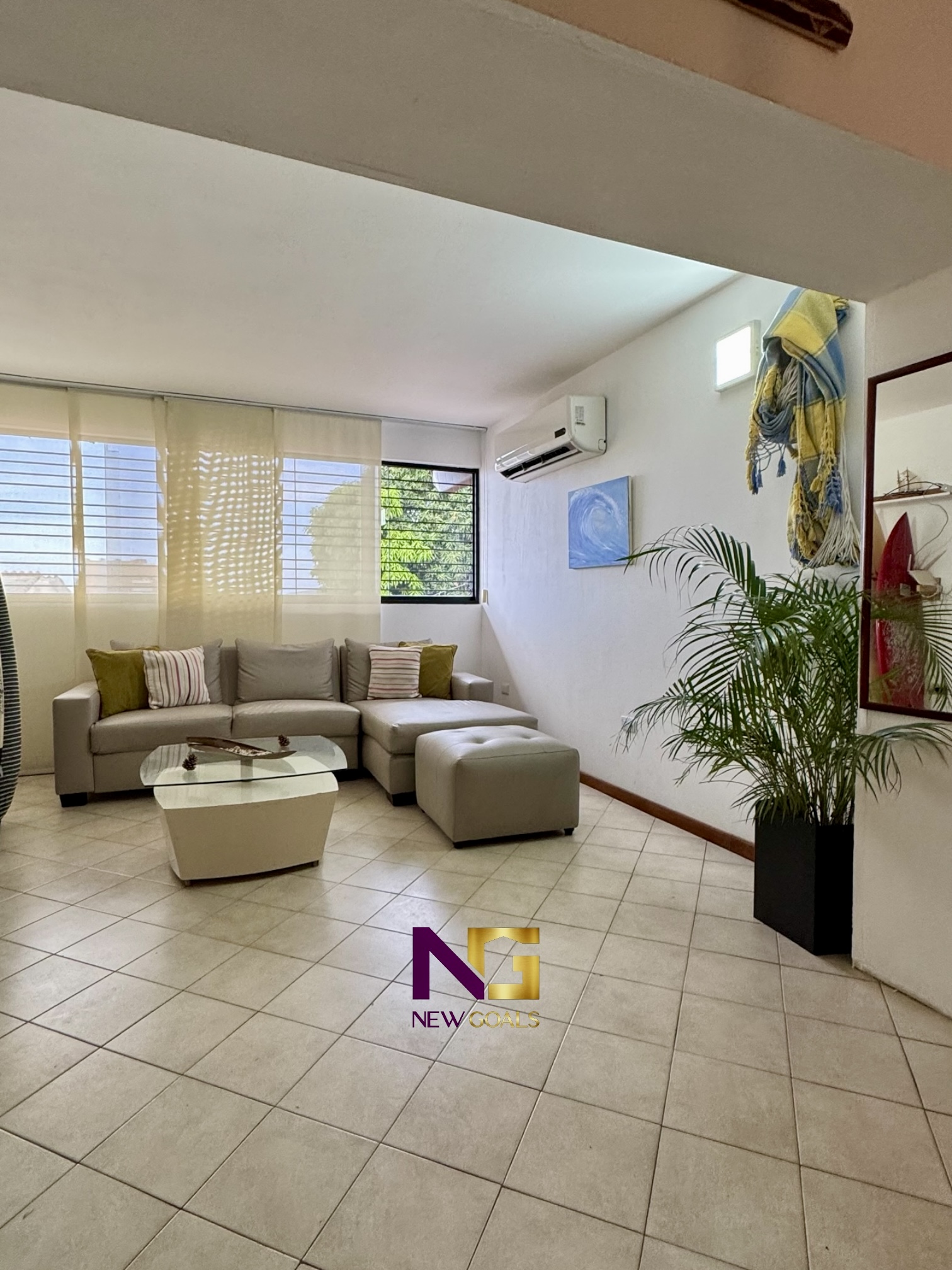 En-venta-TH-en-Paraiso-Country-Isla-de-Margarita-4