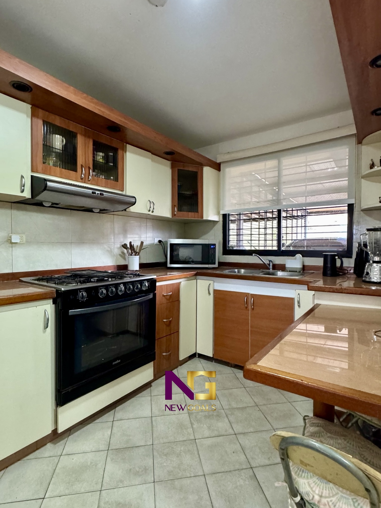 En-venta-TH-en-Paraiso-Country-Isla-de-Margarita-7