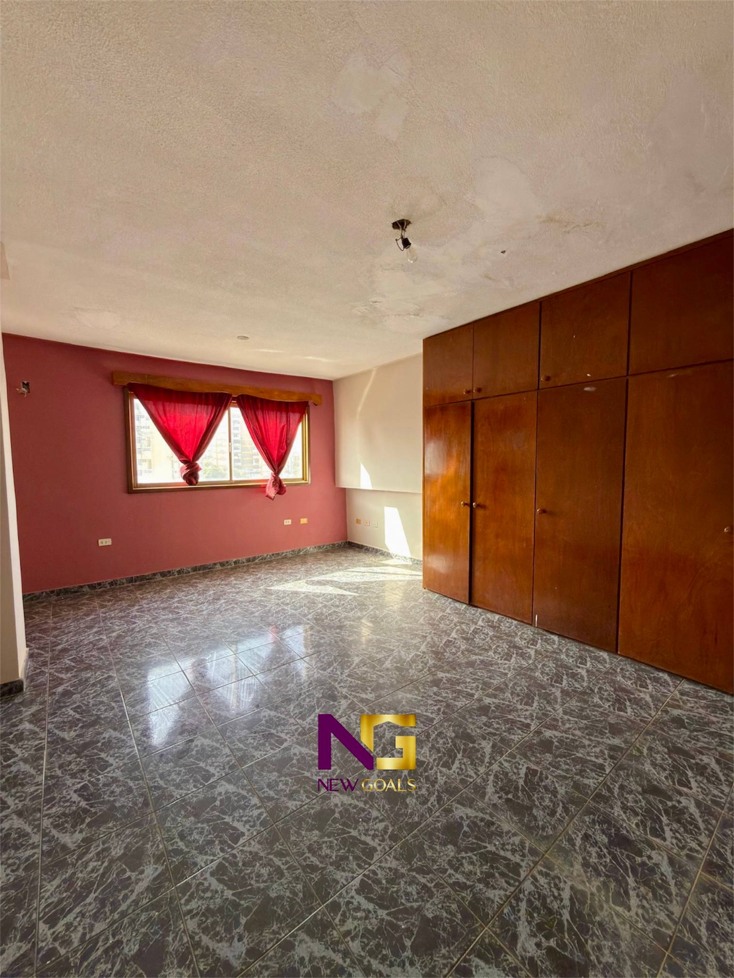 En-venta-apartamento-con-anexo-en-sabanamar-1