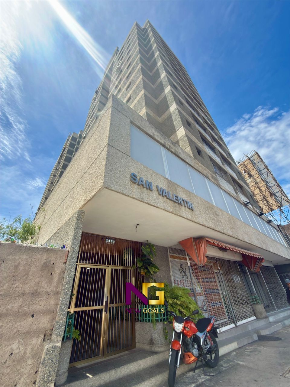 En-venta-apartamento-de-2-Hab.-en-la-Av.-4-de-Mayo-A-013