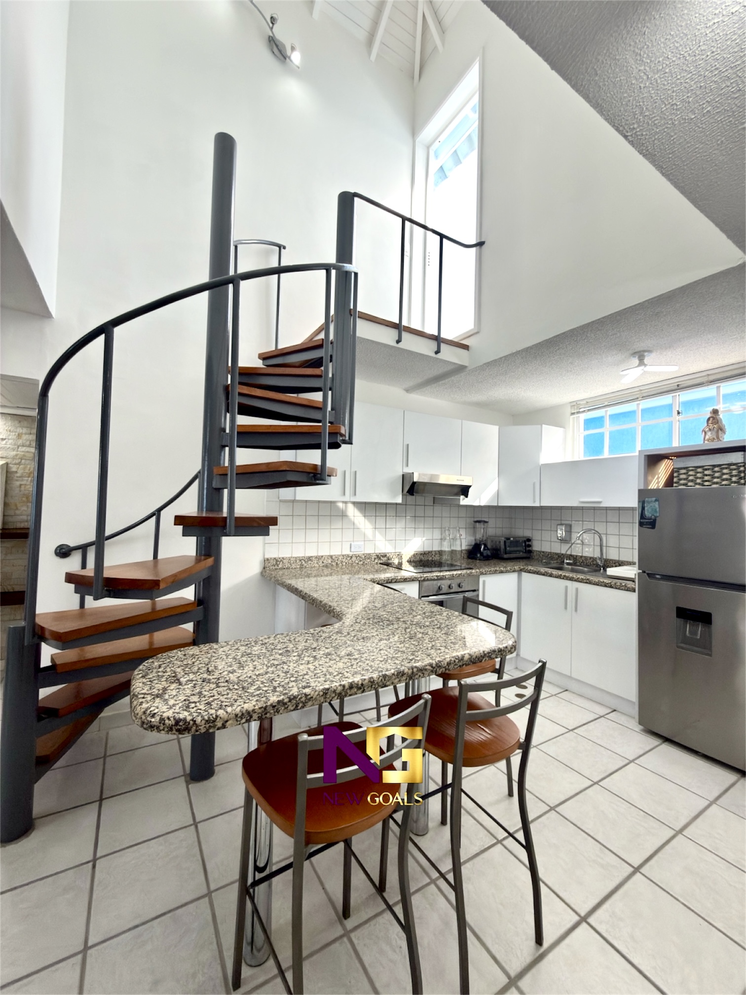 En-venta-apartamento-de-2-hab.-en-La-Marina-3