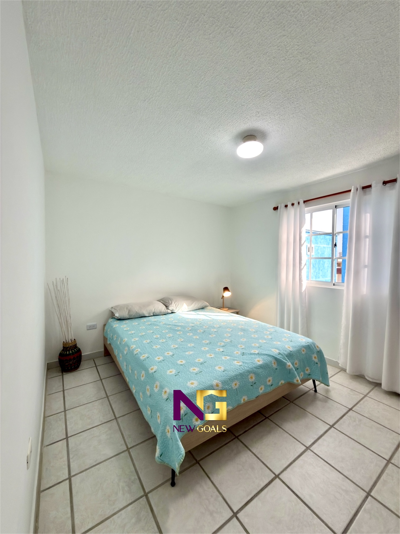 En-venta-apartamento-de-2-hab.-en-La-Marina-4