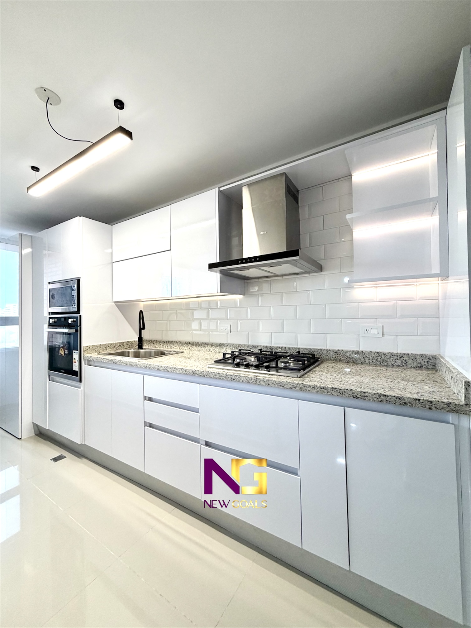 En-venta-apartamento-de-3-Hab.-en-Residencias-Pinamar-A-010-3