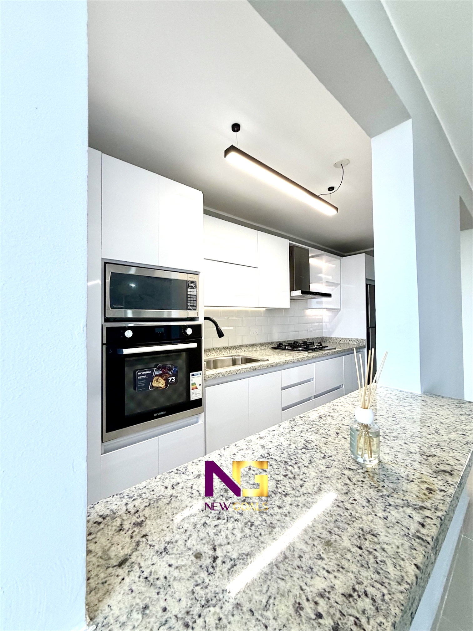 En-venta-apartamento-de-3-Hab.-en-Residencias-Pinamar-A-010-4