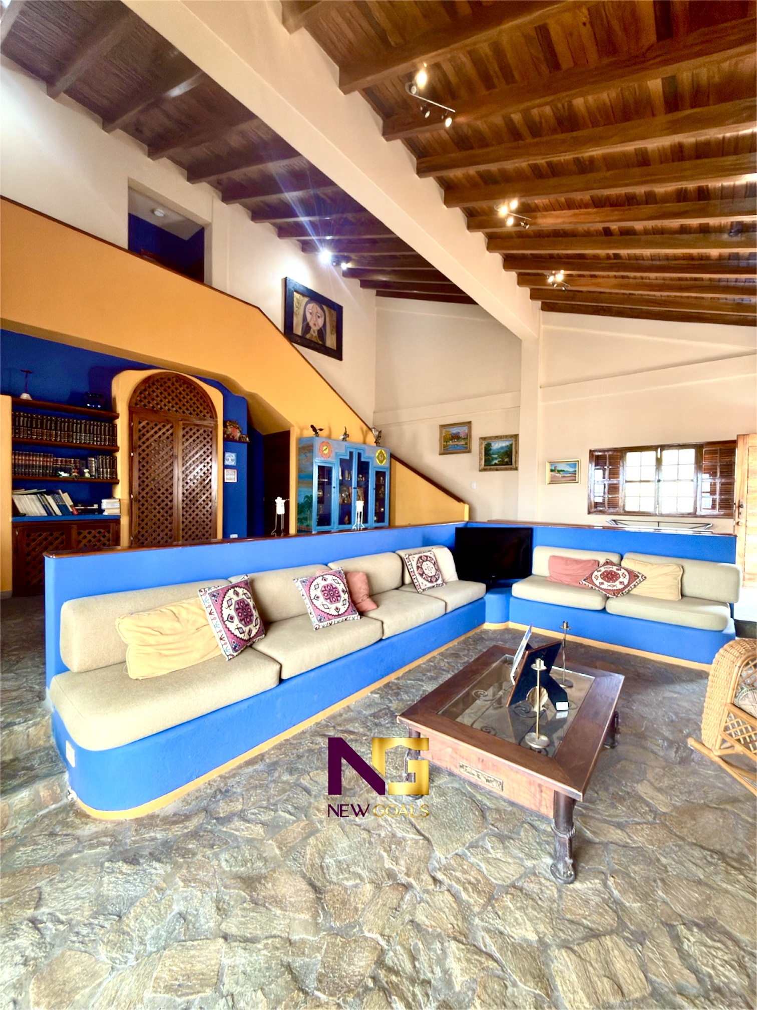 En-venta-casa-ubicada-en-urbanizacion-privada-Paraiso-I-C-011-3