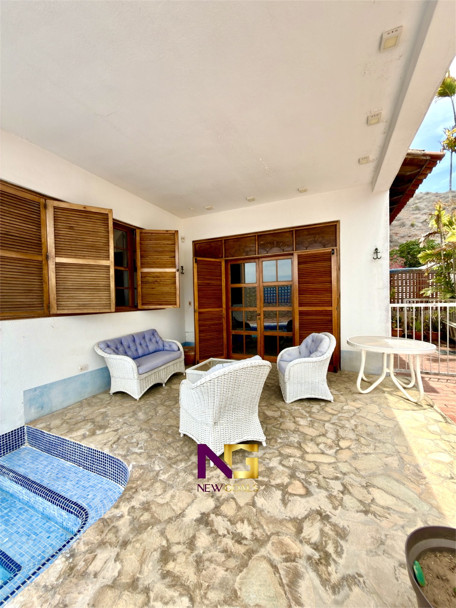 En-venta-casa-ubicada-en-urbanizacion-privada-Paraiso-I-C-011-6