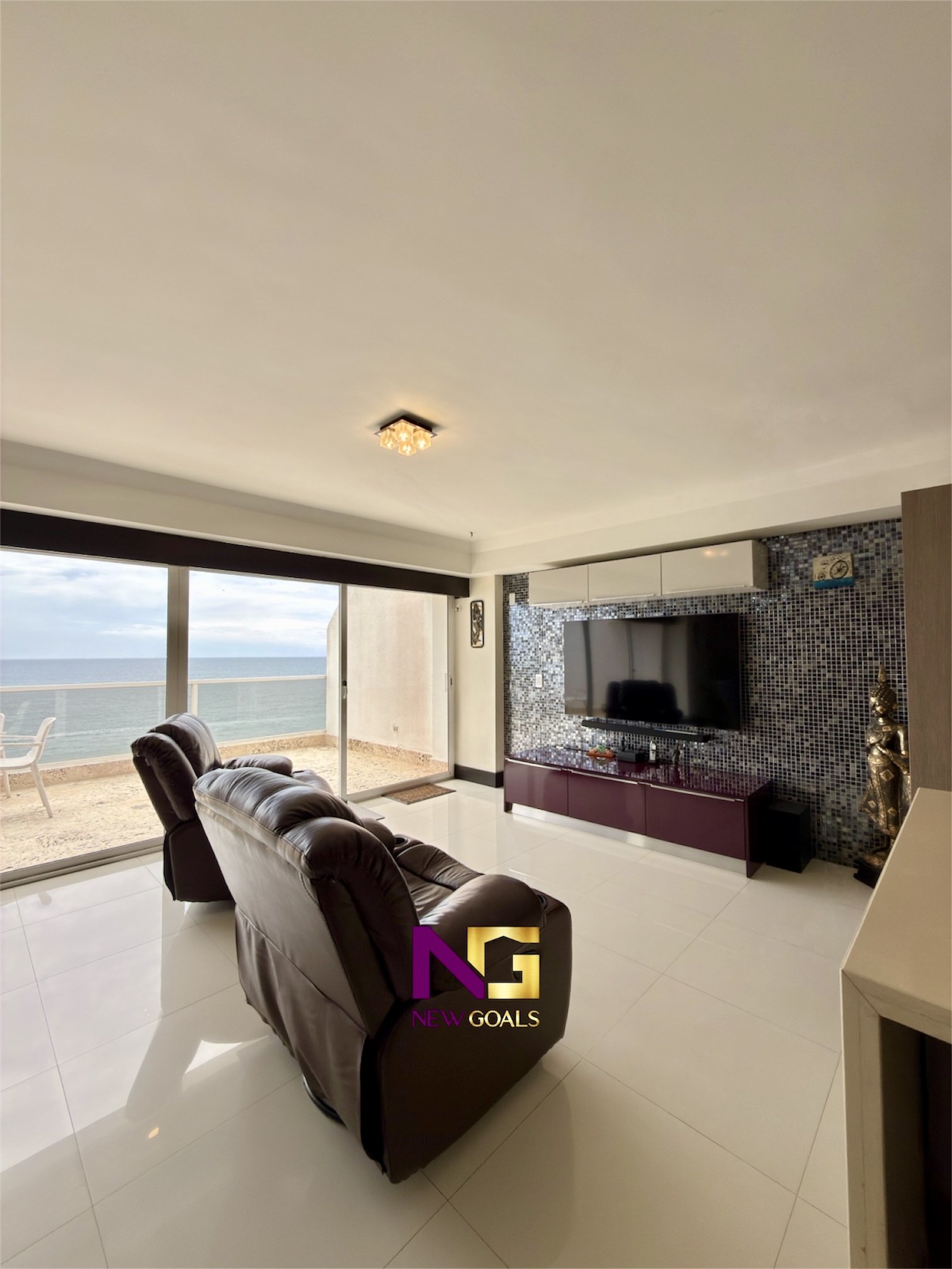 En-venta-penthouse-de-3-Hab.-en-Playa-Real-A-029-4