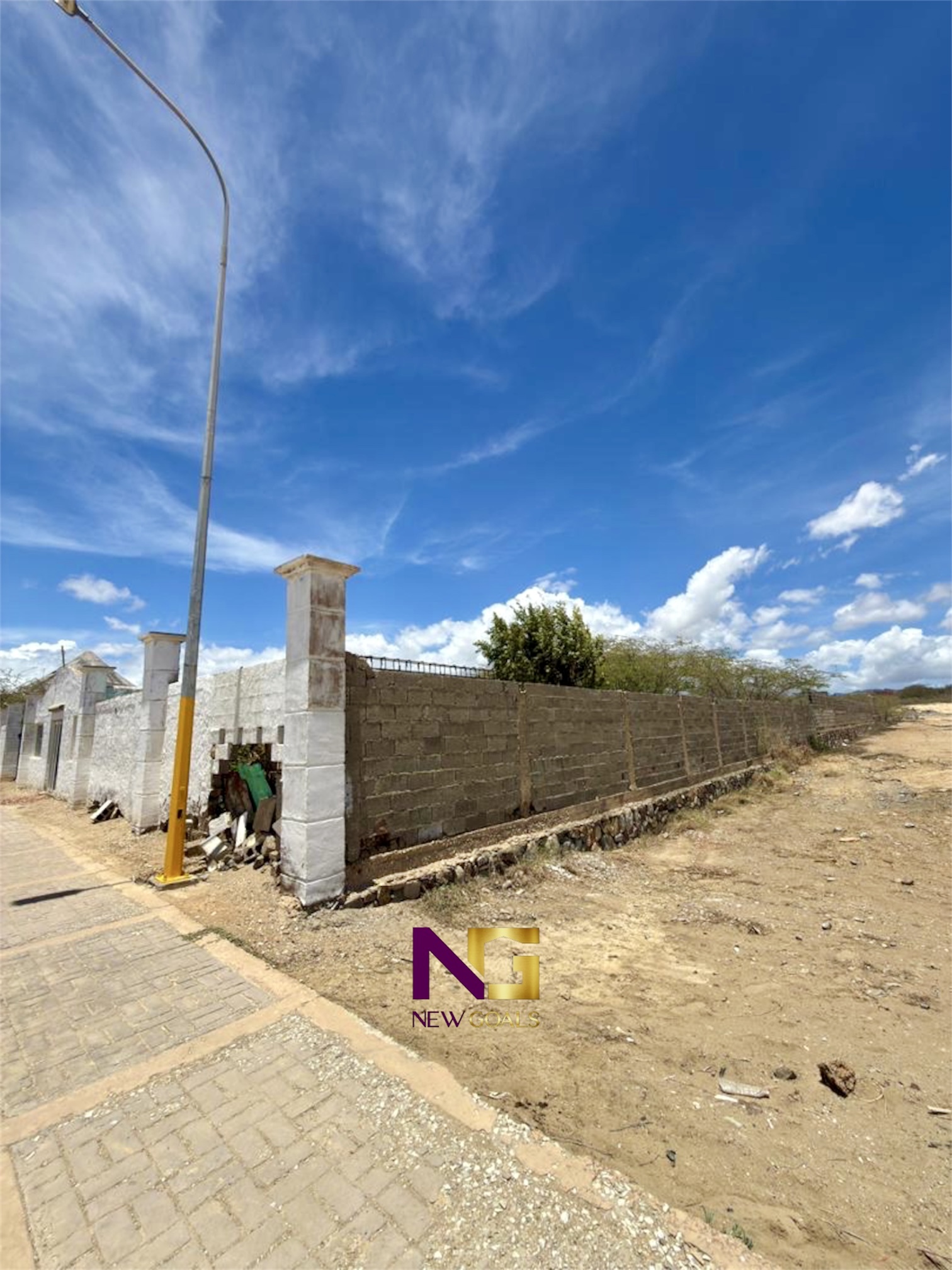 En-venta-terreno-en-la-Av.-principal-del-Yaque-4