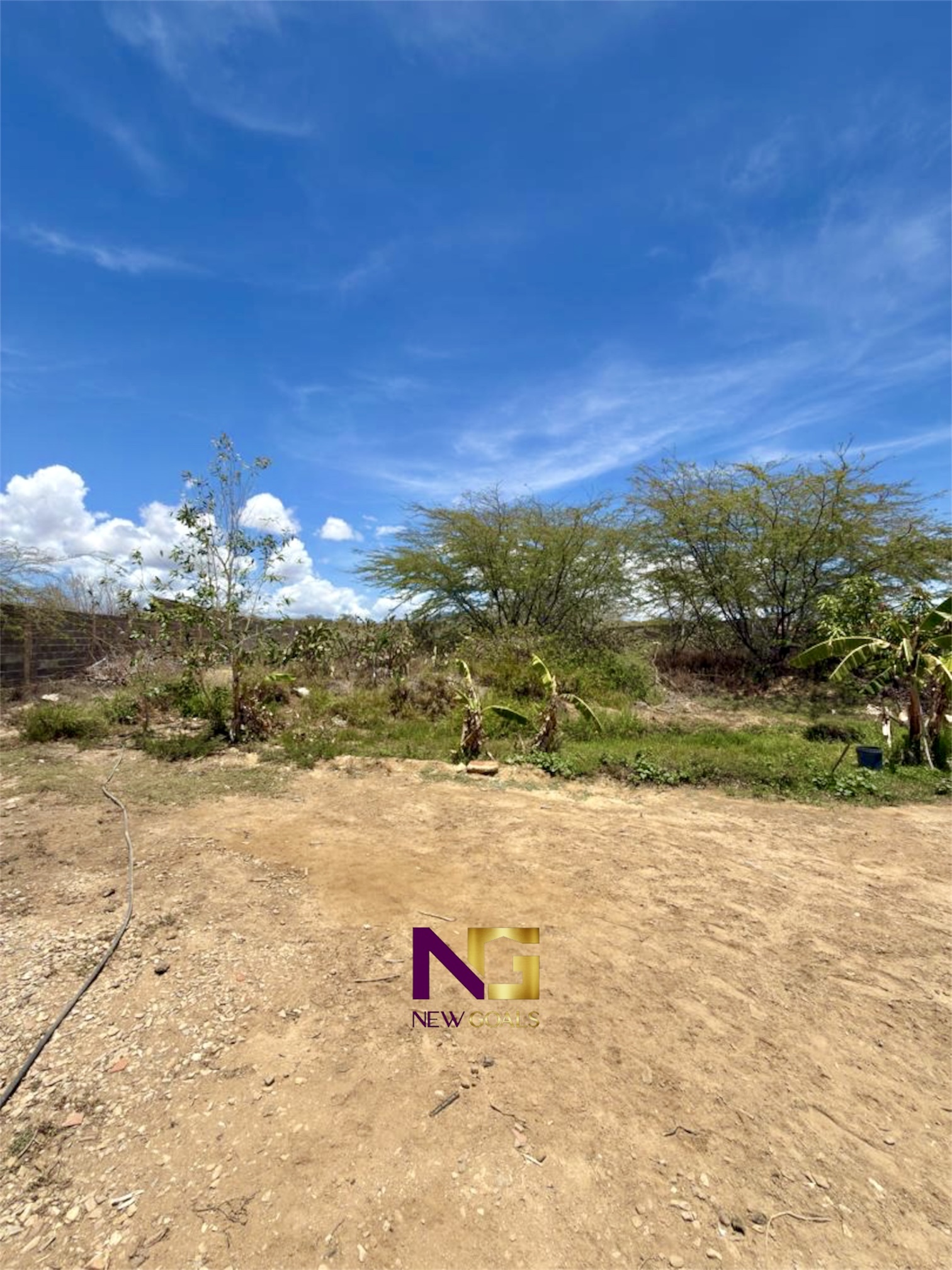 En-venta-terreno-en-la-Av.-principal-del-Yaque-5