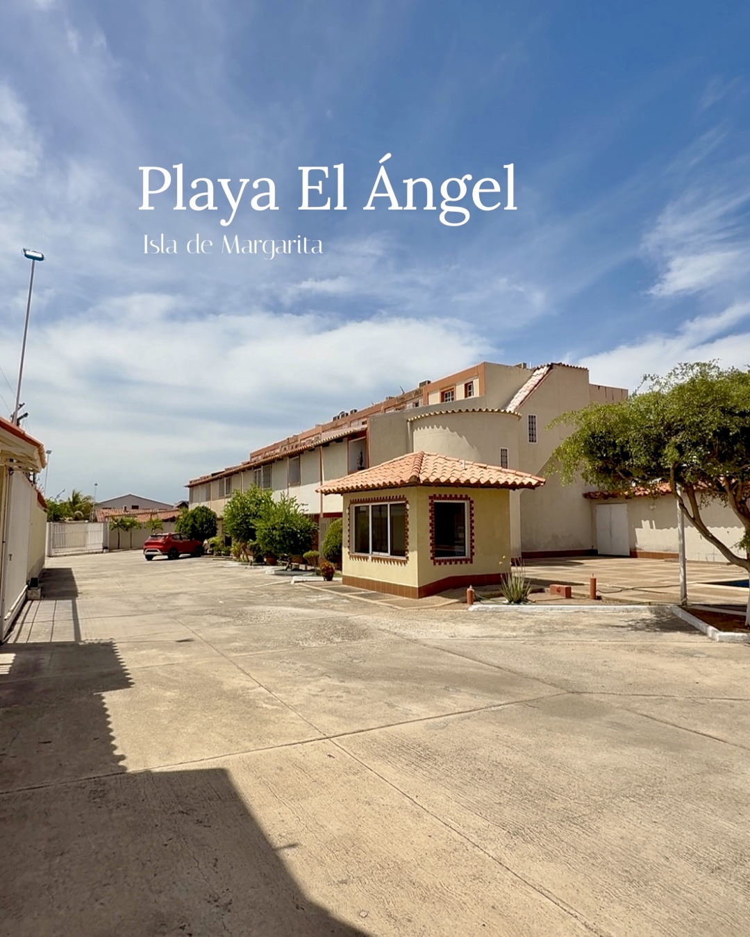 En-venta-townhouse-de-2-Hab.-en-Playa-el-Angel-TH-007-2