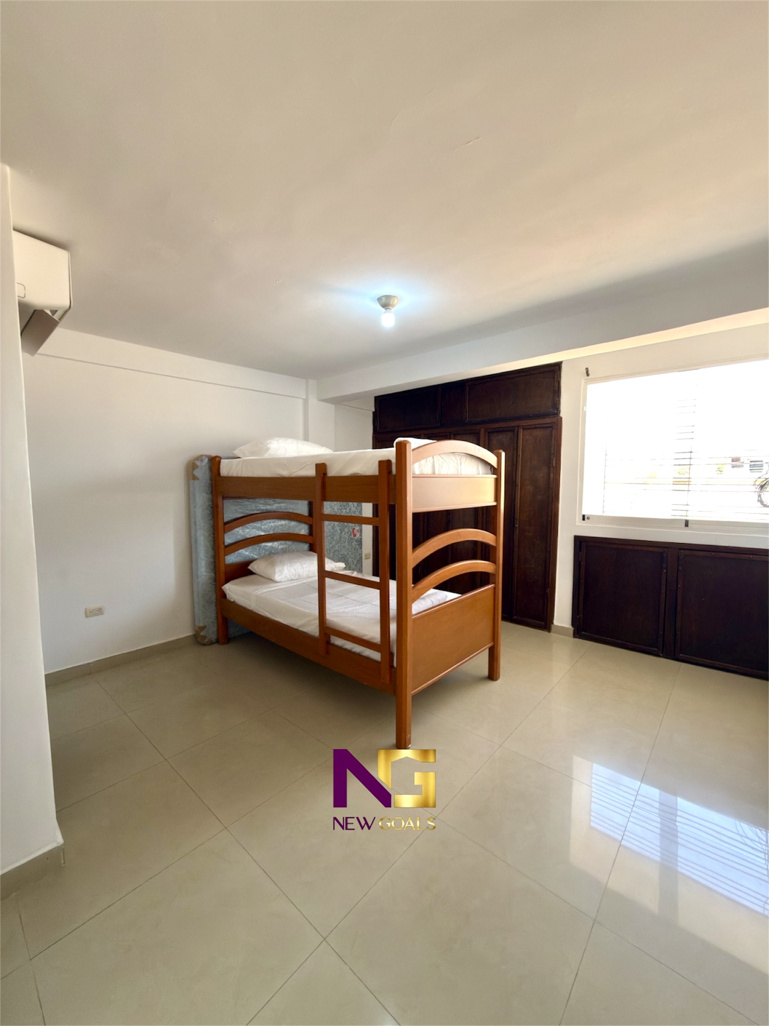 En-venta-townhouse-de-2-Hab.-en-Playa-el-Angel-TH-007-7