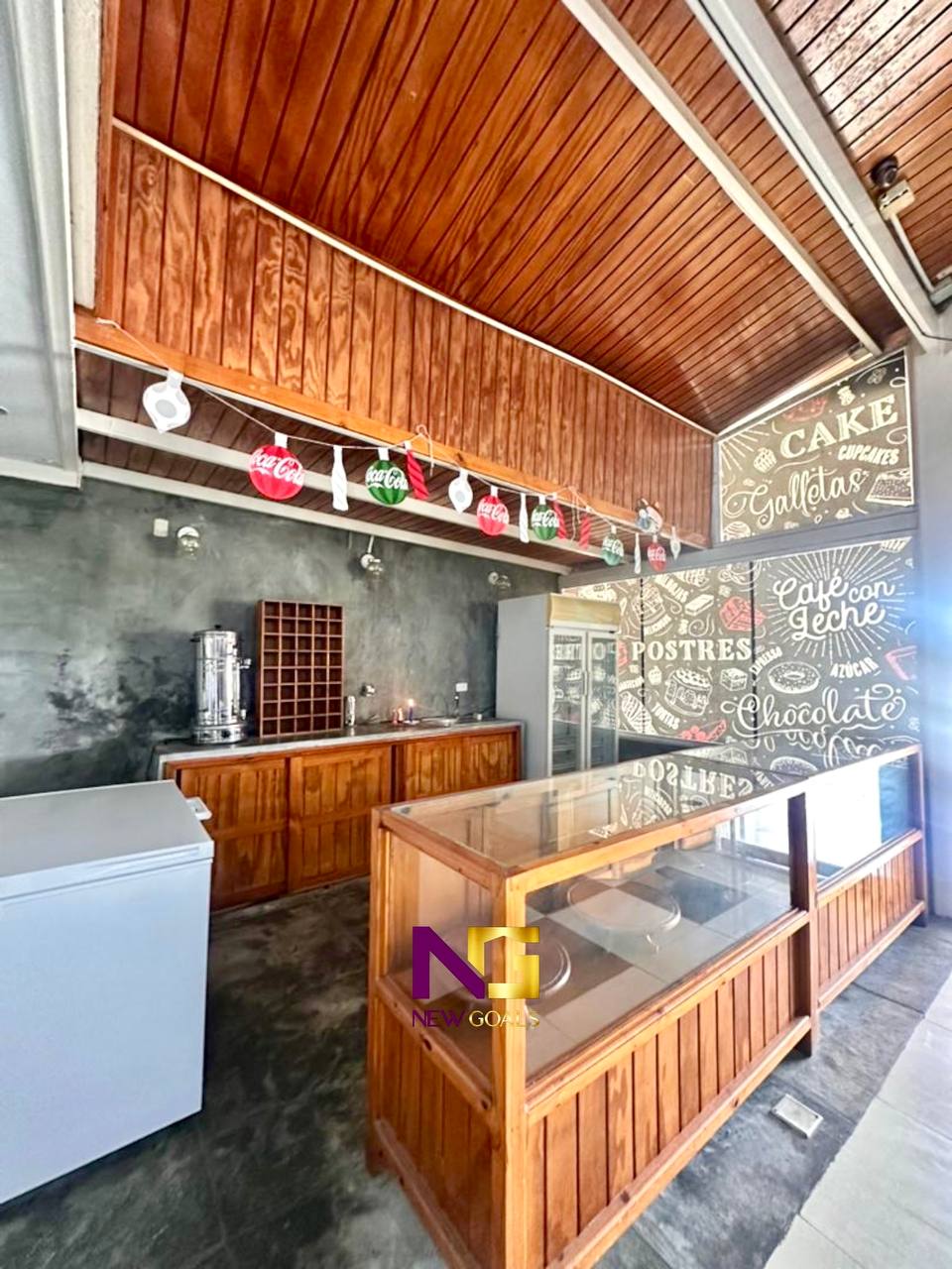 En-venta-local-comercial-para-restaurante-en-playa-moreno-1